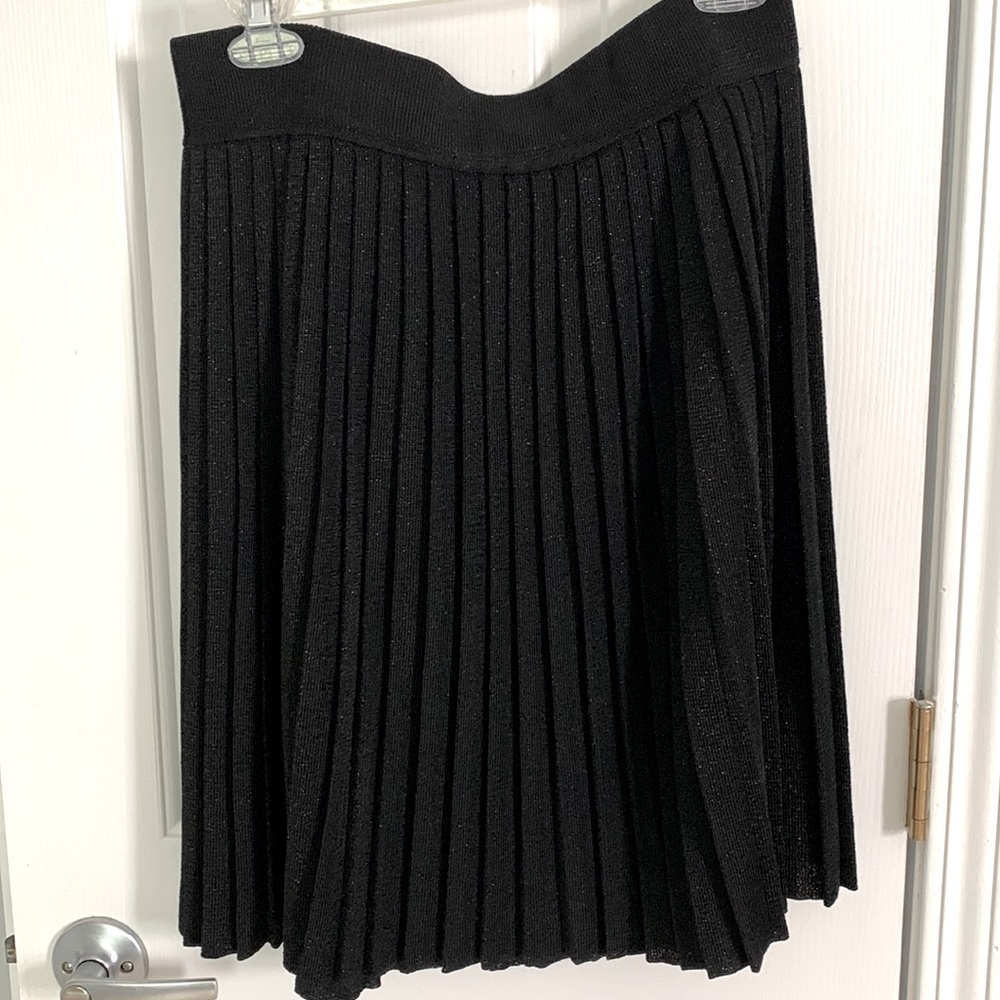 Halston Heritage metallic knit pleated skirt